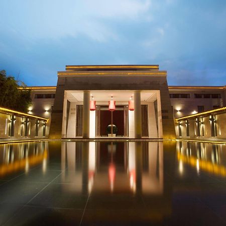Angsana Fuxian Lake Chengjiang  Exterior photo